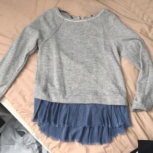 Medium gray sweater with blue bottom fringe